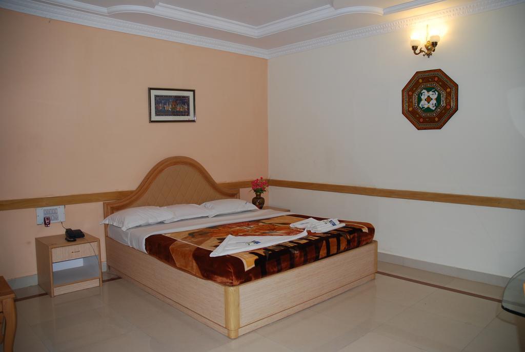 Kishkinda Heritage Resort Hampi Phòng bức ảnh